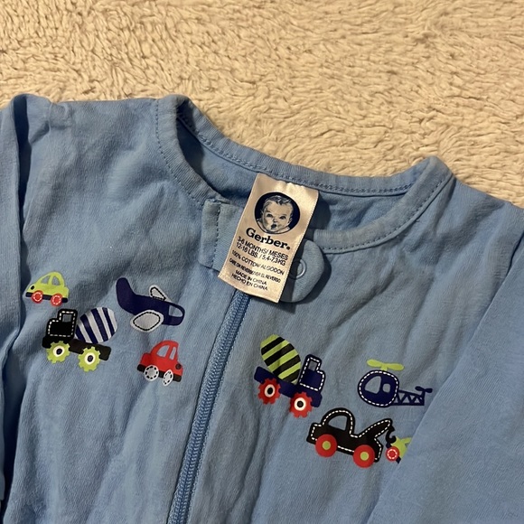 (3 for $10) gerber footie/ sleeper - Picture 4 of 4